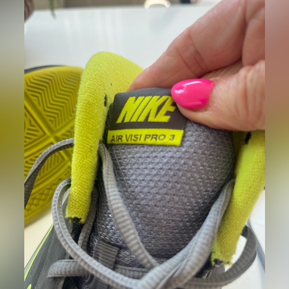 Nike Air Visi Pro 3 Hi top basketball shoes Grey Volt men 13 -525745–004 - Picture 11 of 16